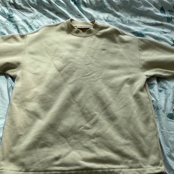 Essentials Women's Cream Sweatshirt - Picture 3 of 3